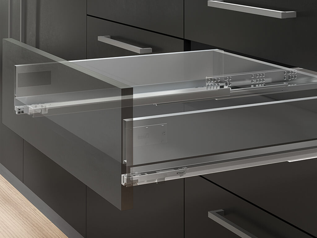 Wardrobe with tandem drawer system